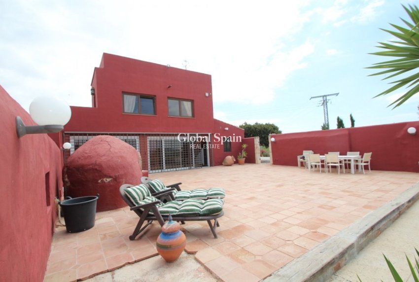 Resale - HOUSE -
ORIHUELA - Torremendo
