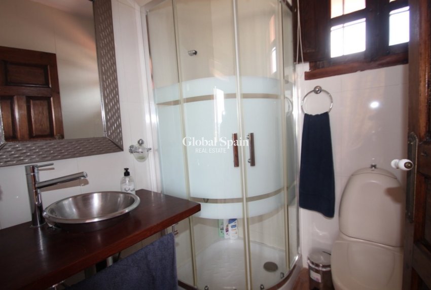 Resale - HOUSE -
ORIHUELA - Torremendo