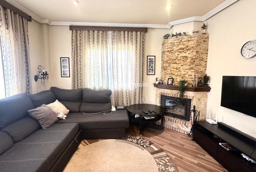 Resale - HOUSE -
ORIHUELA - Urbanización Perla del Mar