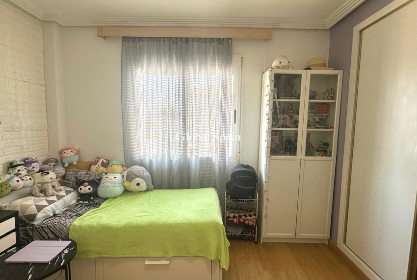 Resale - HOUSE -
ORIHUELA - Urbanización Perla del Mar