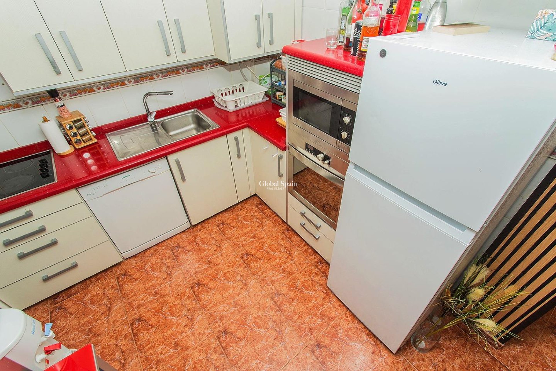 Resale - HOUSE -
ORIHUELA - Urbanización Perla del Mar