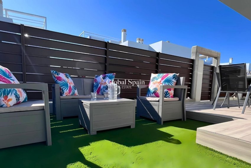 Resale - HOUSE -
ORIHUELA - Vistabella Golf