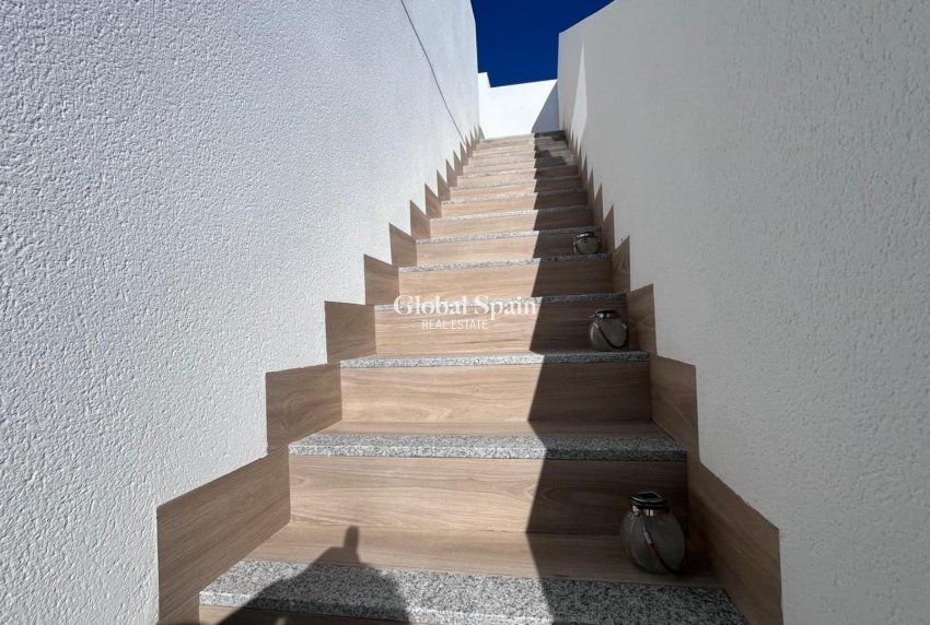 Resale - HOUSE -
ORIHUELA - Vistabella Golf