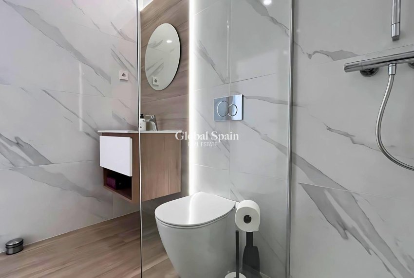 Resale - HOUSE -
ORIHUELA - Vistabella Golf