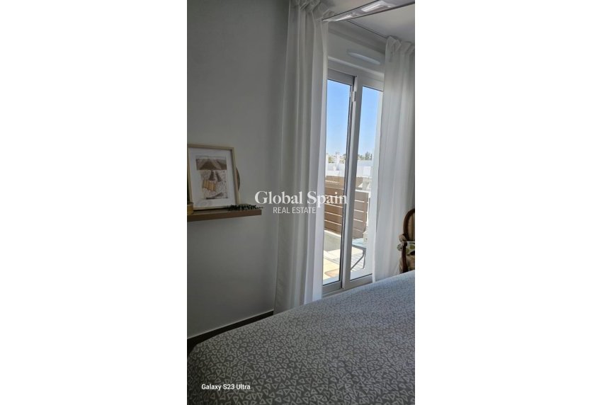 Resale - House -
ORIHUELA - Vistabella Golf