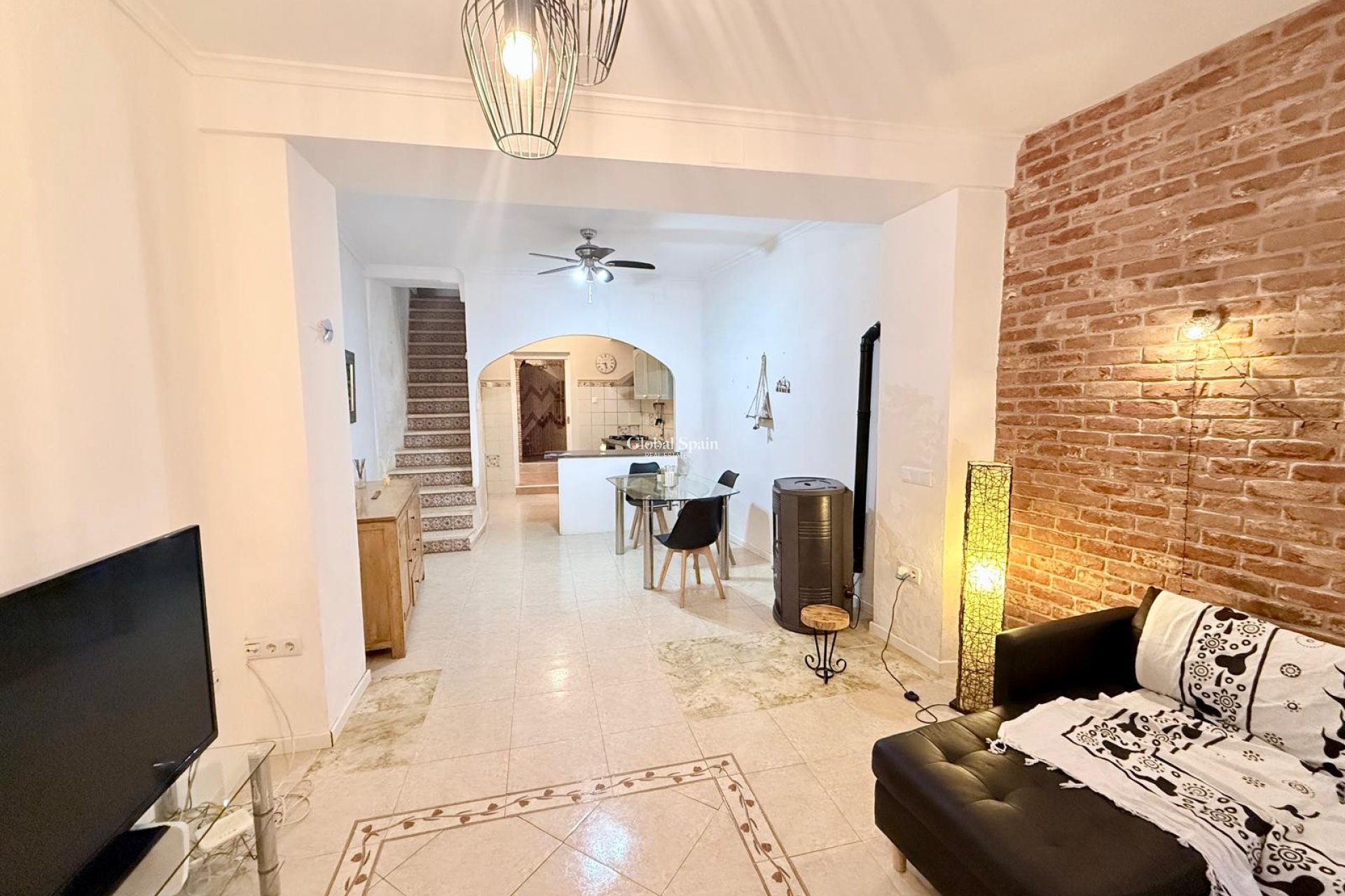 Resale - HOUSE -
PALMA DE GANDÍA - Centro
