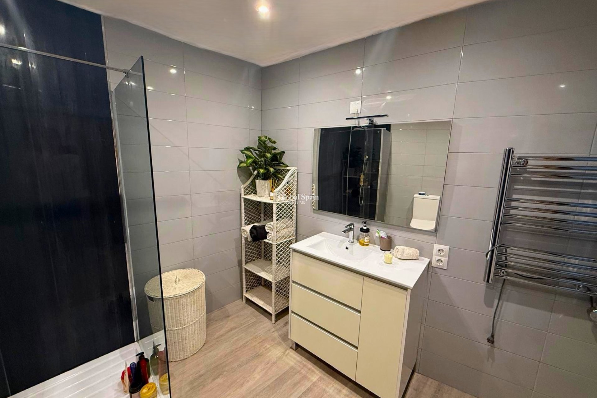 Resale - HOUSE -
PALMA DE GANDÍA - Centro