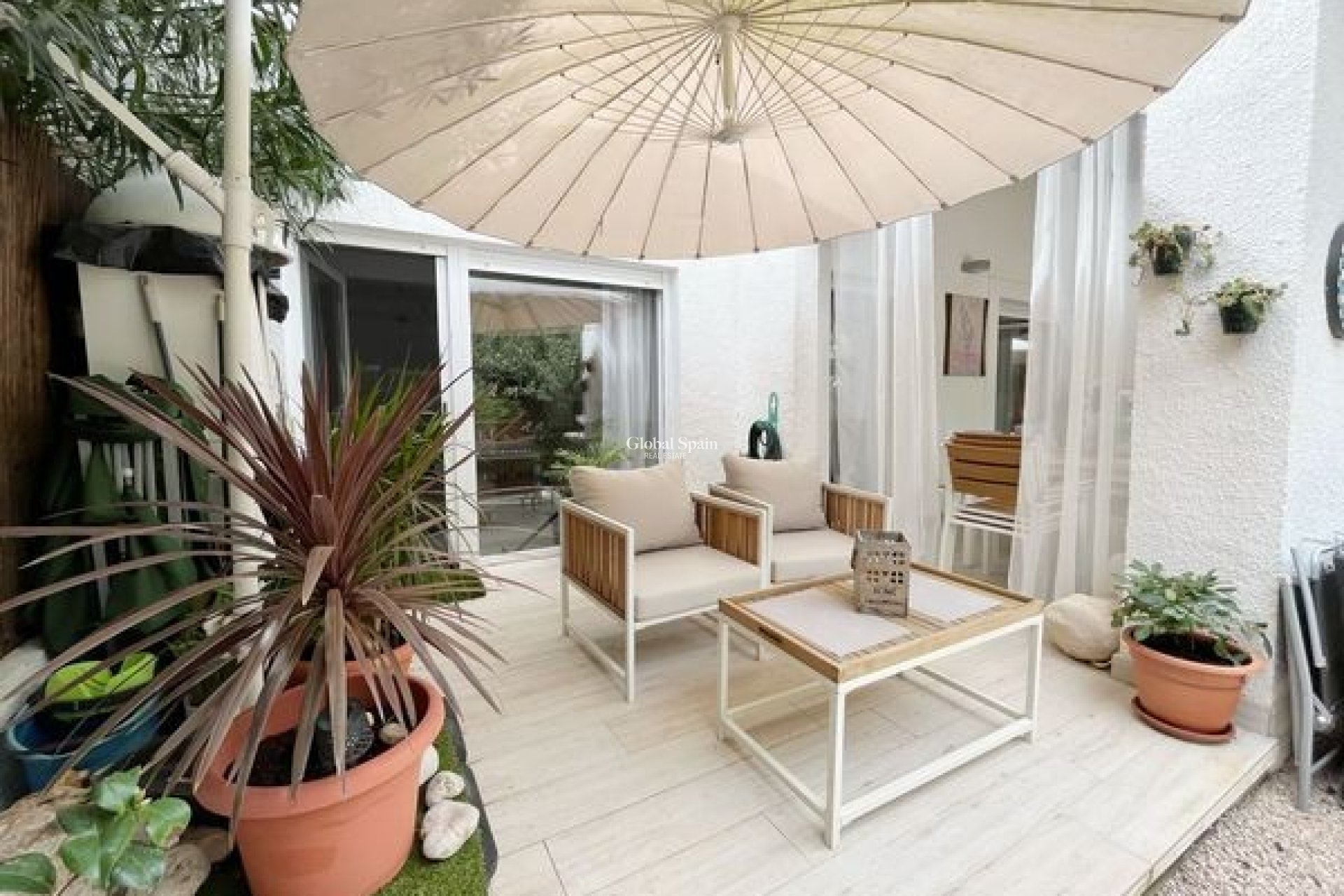 Resale - HOUSE -
PEDREGUER - Pedreguer