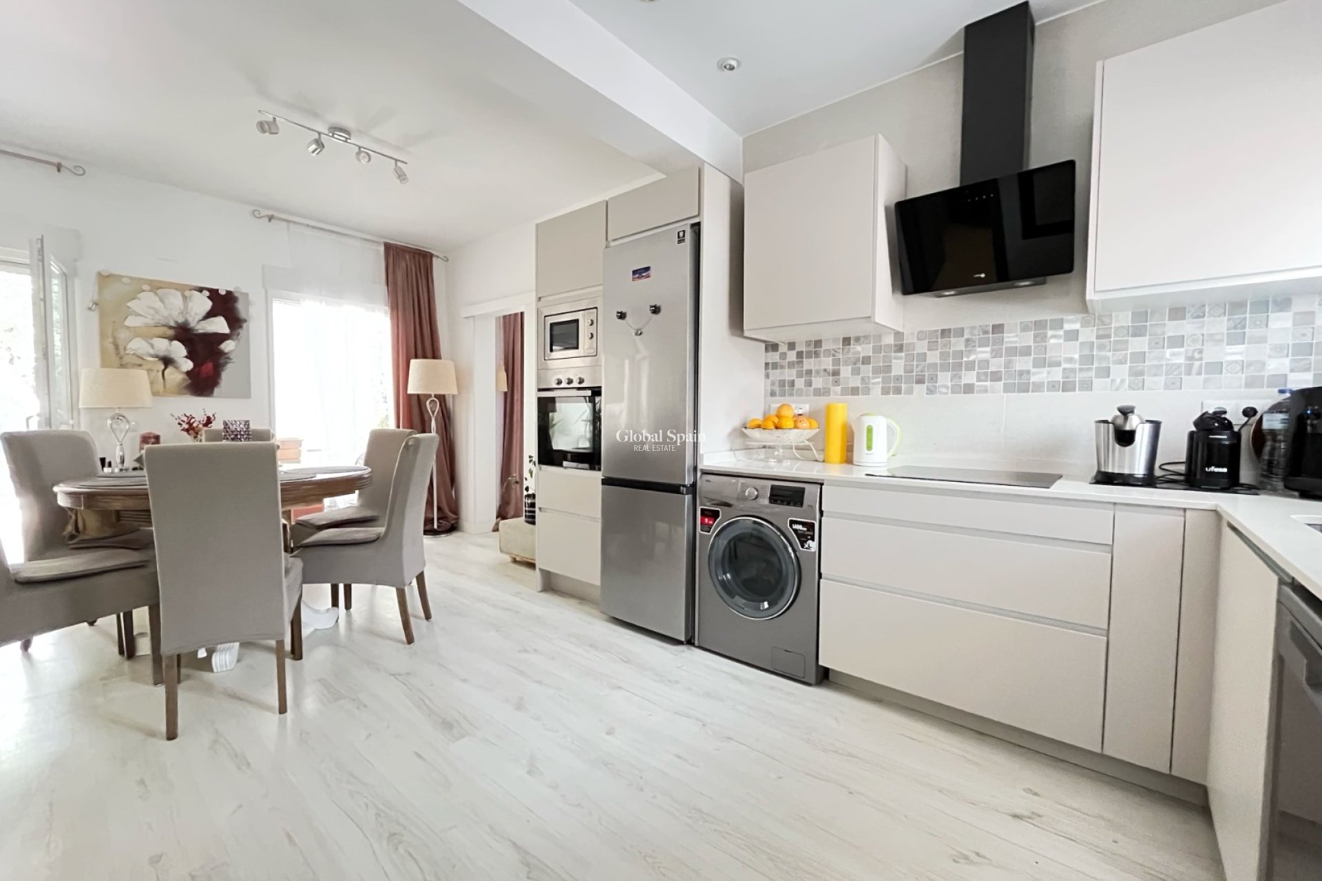 Resale - HOUSE -
PEDREGUER - Pedreguer