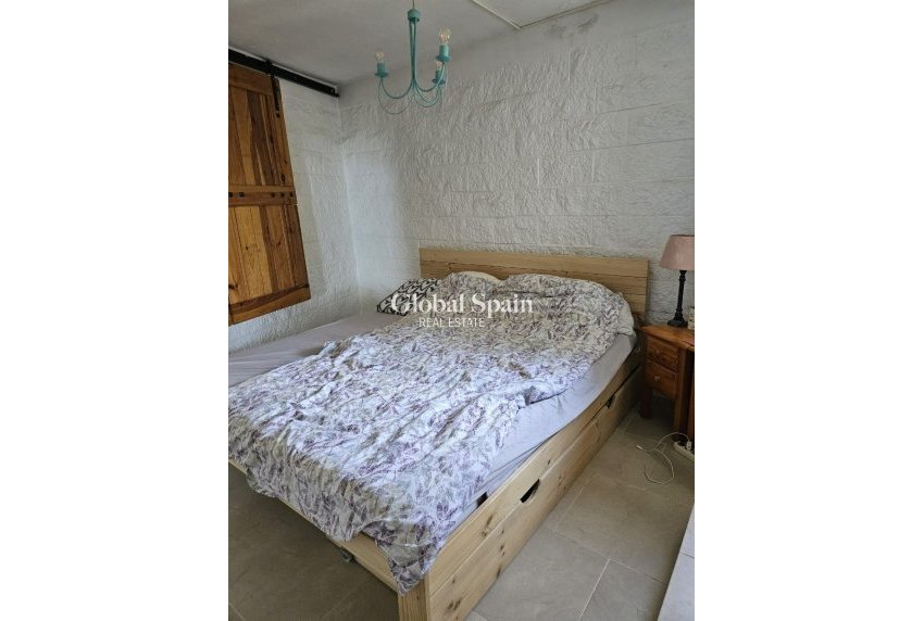 Resale - House -
Pedreguer