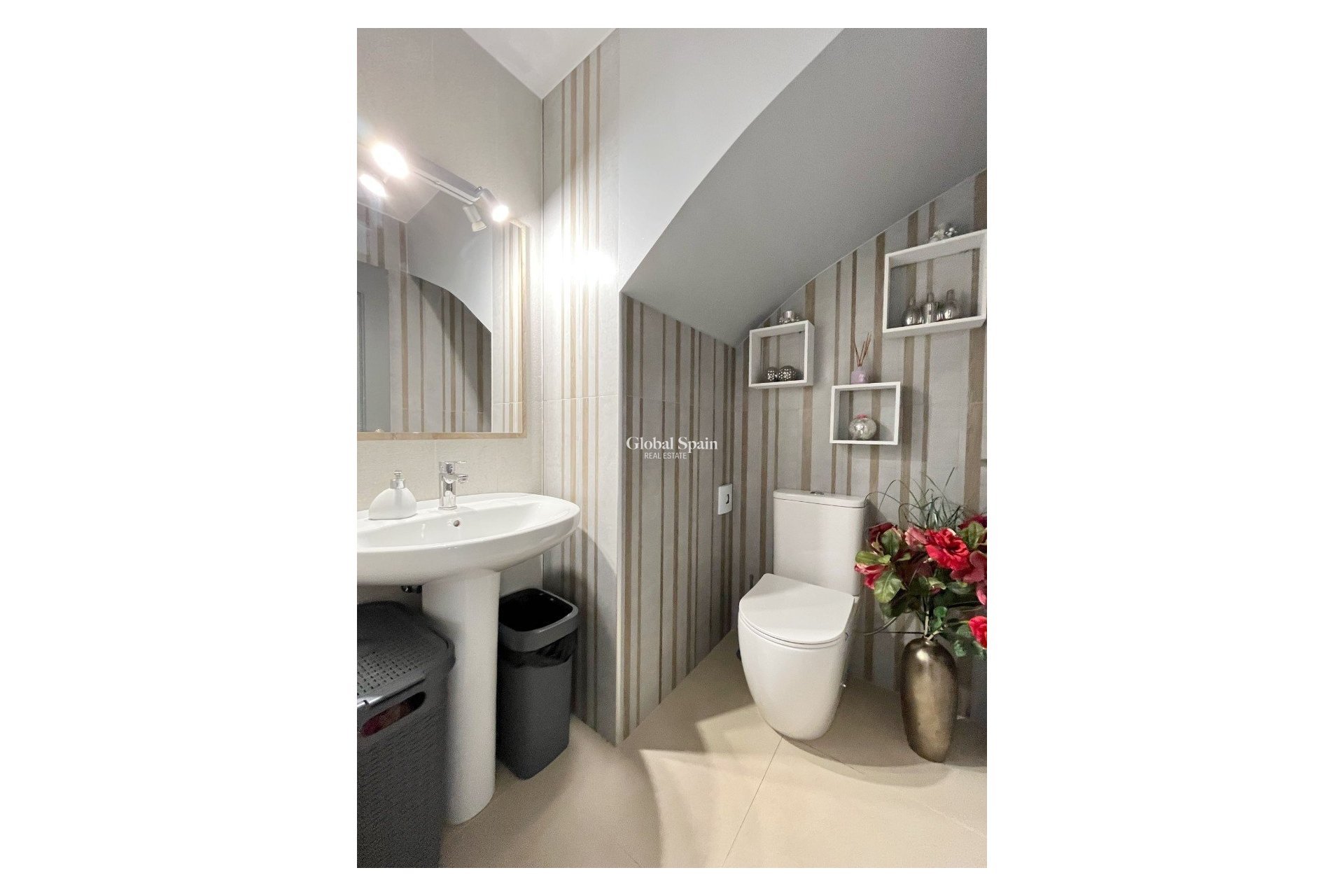 Resale - HOUSE -
Pedreguer