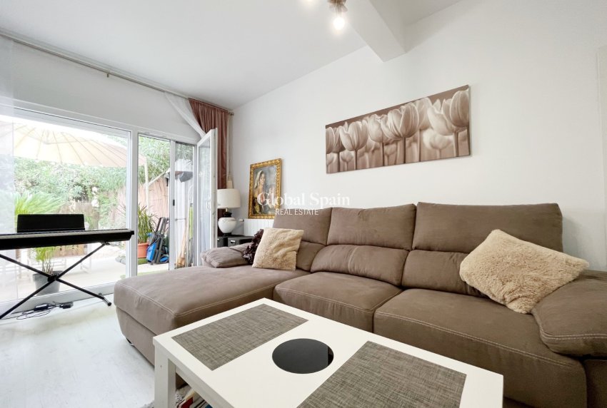 Resale - HOUSE -
Pedreguer