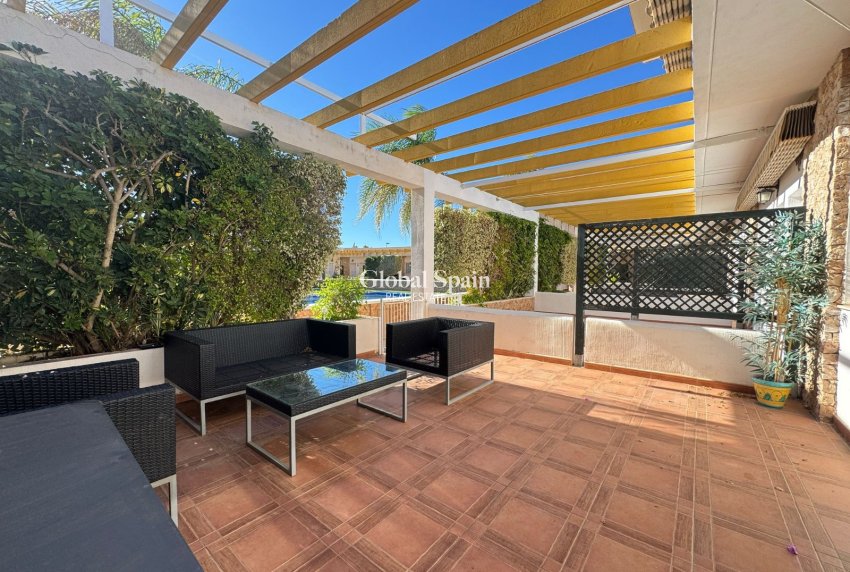 Resale - HOUSE -
PILAR DE LA HORADADA - Costa Blanca