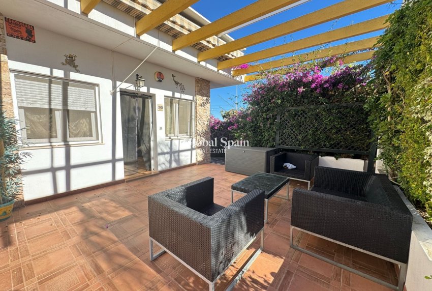 Resale - HOUSE -
PILAR DE LA HORADADA - Costa Blanca