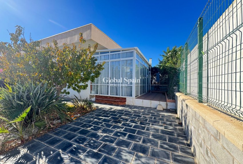 Resale - HOUSE -
PILAR DE LA HORADADA - Costa Blanca