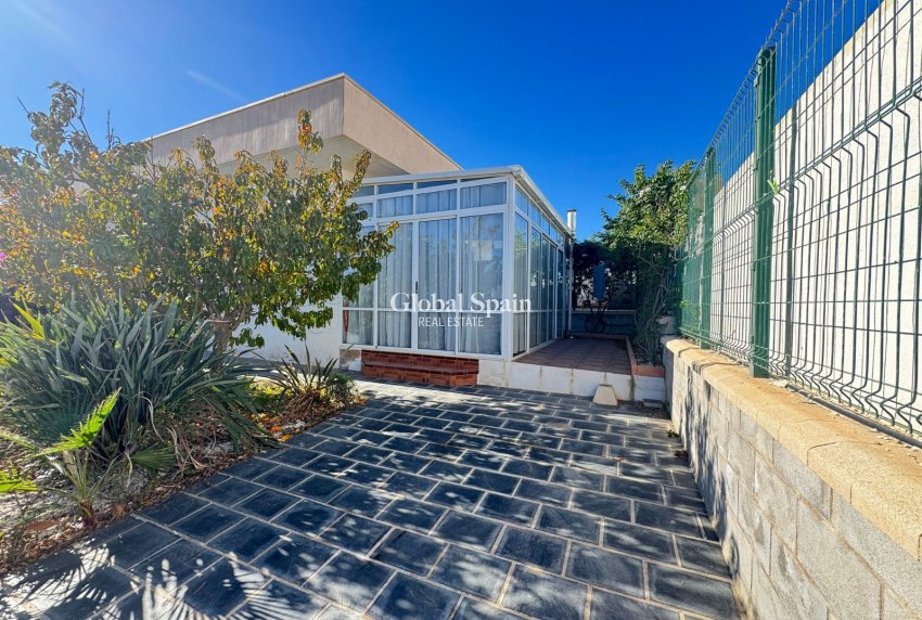 Resale - HOUSE -
PILAR DE LA HORADADA - Costa Blanca