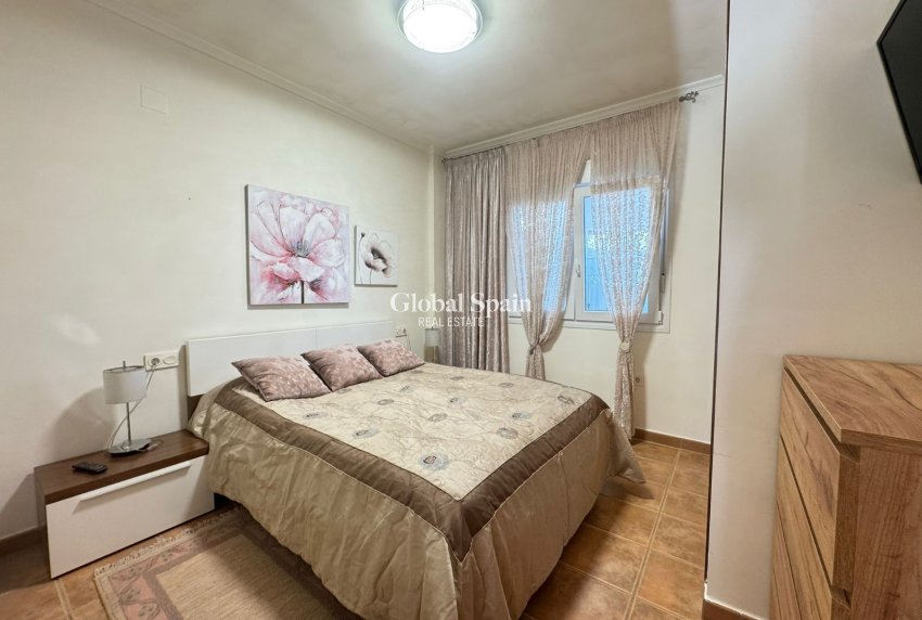 Resale - HOUSE -
PILAR DE LA HORADADA - Costa Blanca