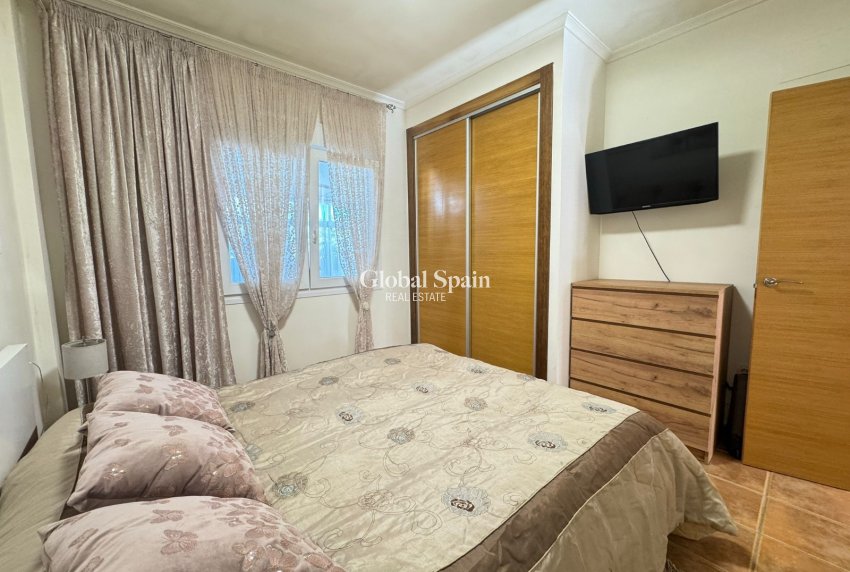 Resale - HOUSE -
PILAR DE LA HORADADA - Costa Blanca