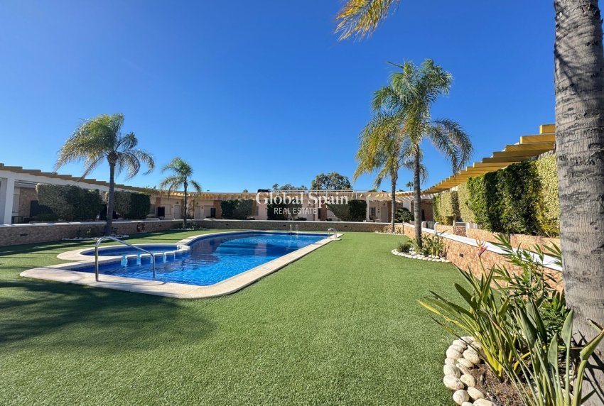 Resale - HOUSE -
PILAR DE LA HORADADA - Costa Blanca