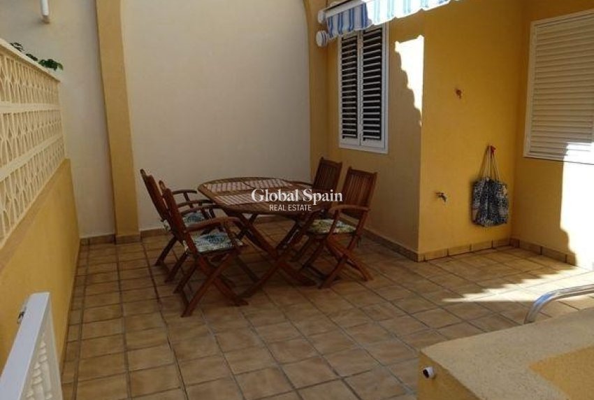 Resale - HOUSE -
PILAR DE LA HORADADA - Costa Blanca