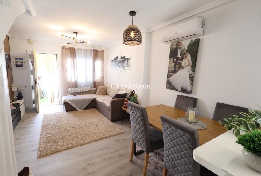 Resale - HOUSE -
PILAR DE LA HORADADA - Costa Blanca