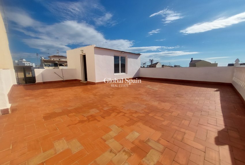 Resale - HOUSE -
PILAR DE LA HORADADA - Costa Blanca
