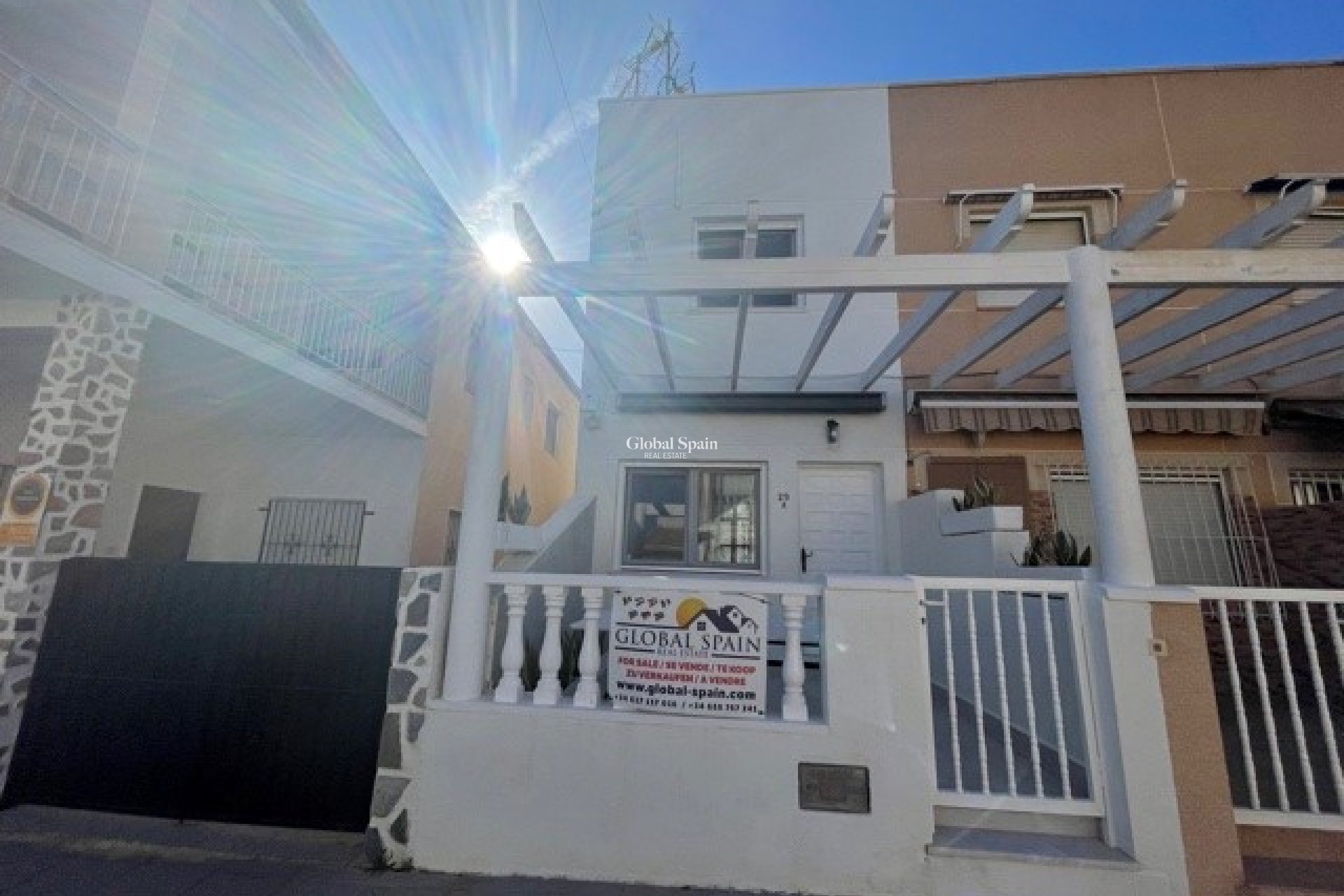 Resale - House -
PILAR DE LA HORADADA - La Torre de la Horadada