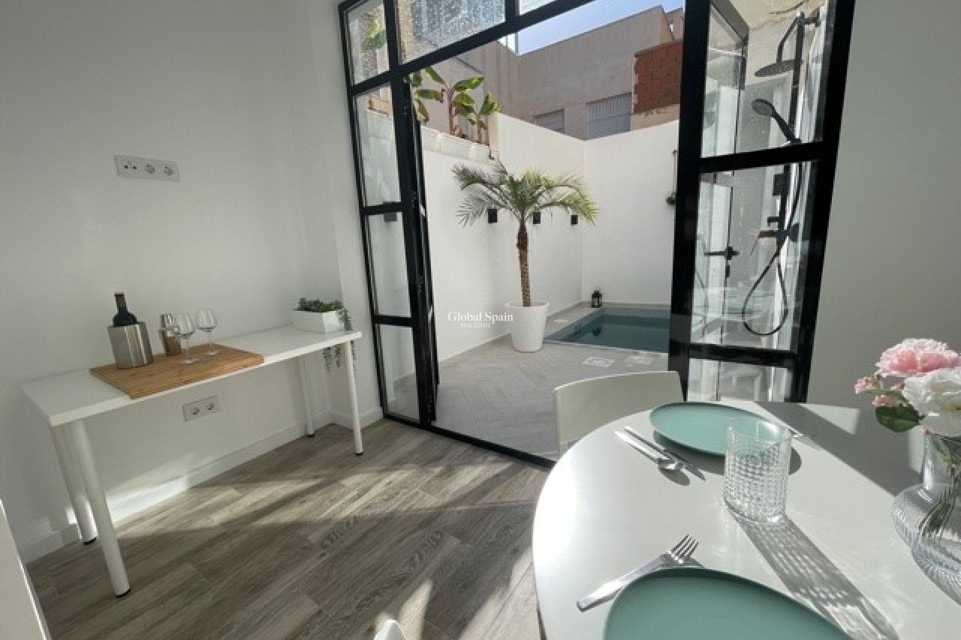 Resale - House -
PILAR DE LA HORADADA - La Torre de la Horadada