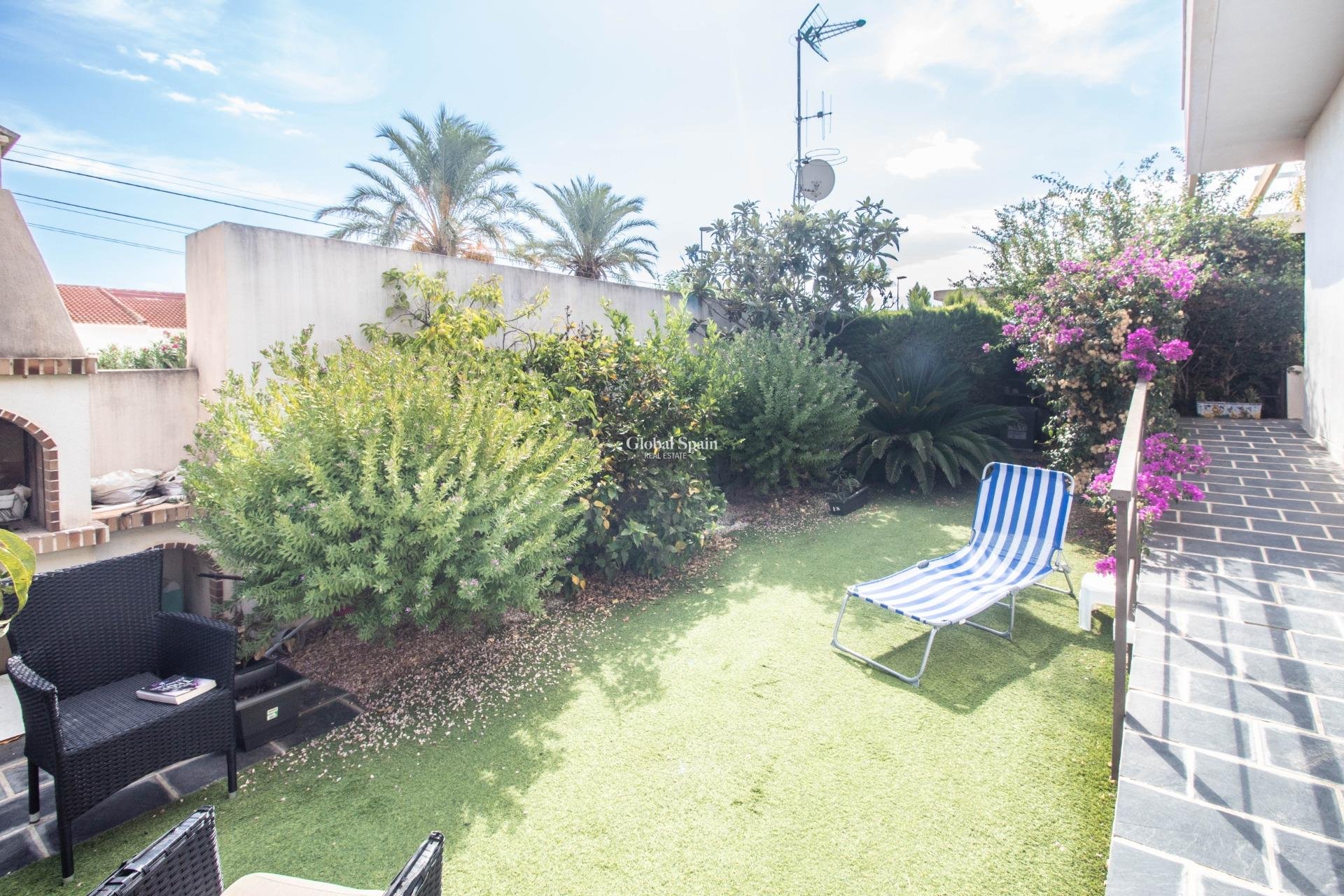 Resale - House -
PILAR DE LA HORADADA - MIL PALMERAS 