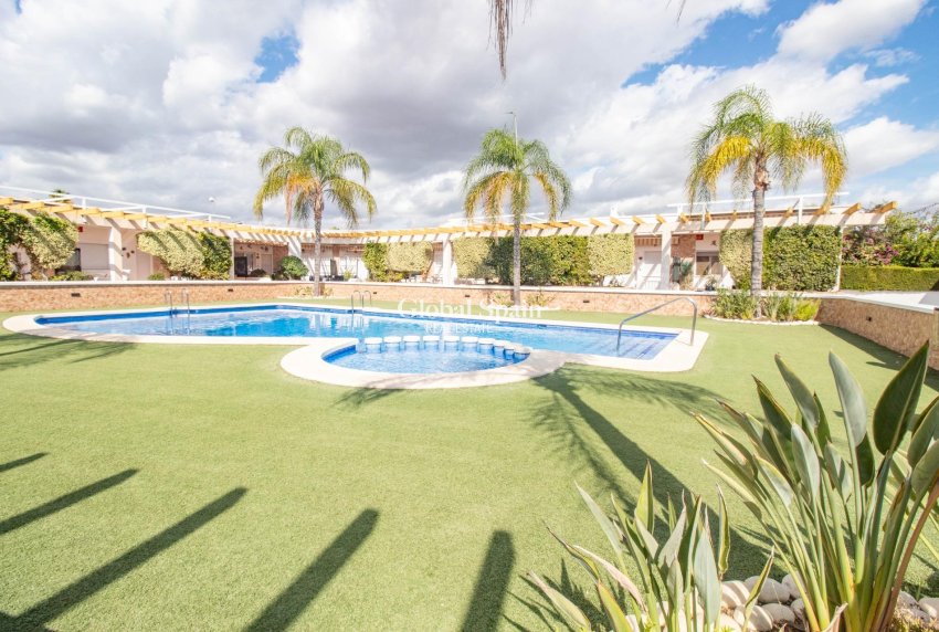 Resale - House -
PILAR DE LA HORADADA - MIL PALMERAS 