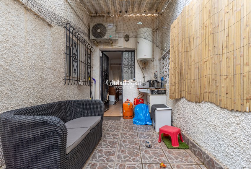 Resale - HOUSE -
PILAR DE LA HORADADA - Pinar de Campoverde