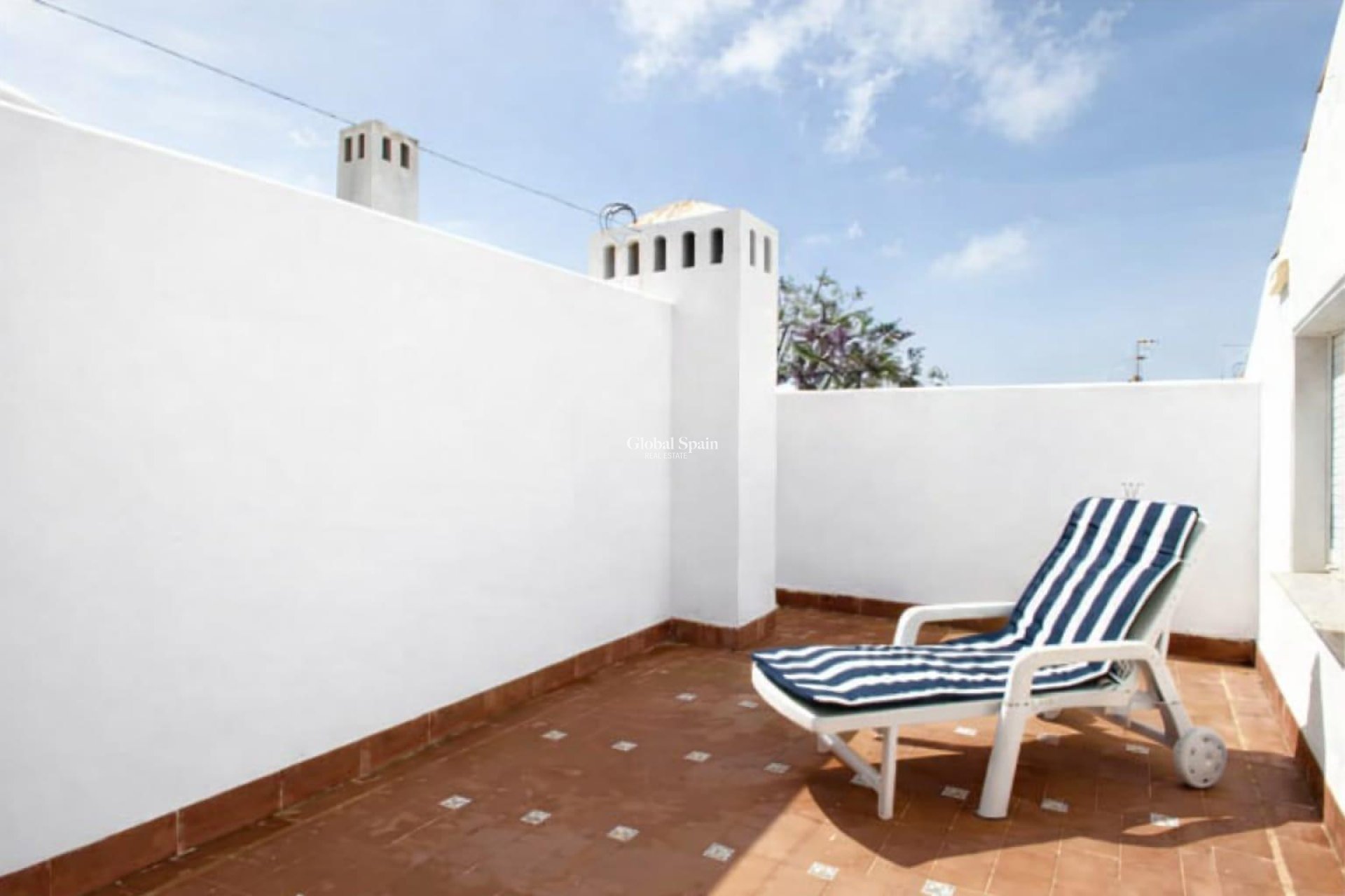 Resale - HOUSE -
PILAR DE LA HORADADA - PUEBLO LATINO