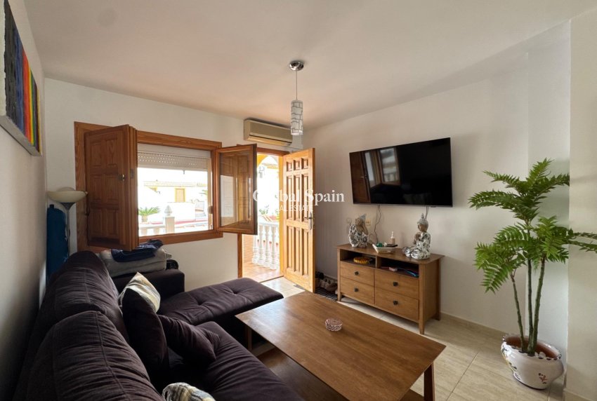 Resale - HOUSE -
PILAR DE LA HORADADA - Torre de la Horadada