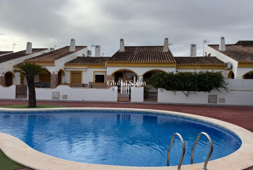 Resale - HOUSE -
PILAR DE LA HORADADA - Torre de la Horadada