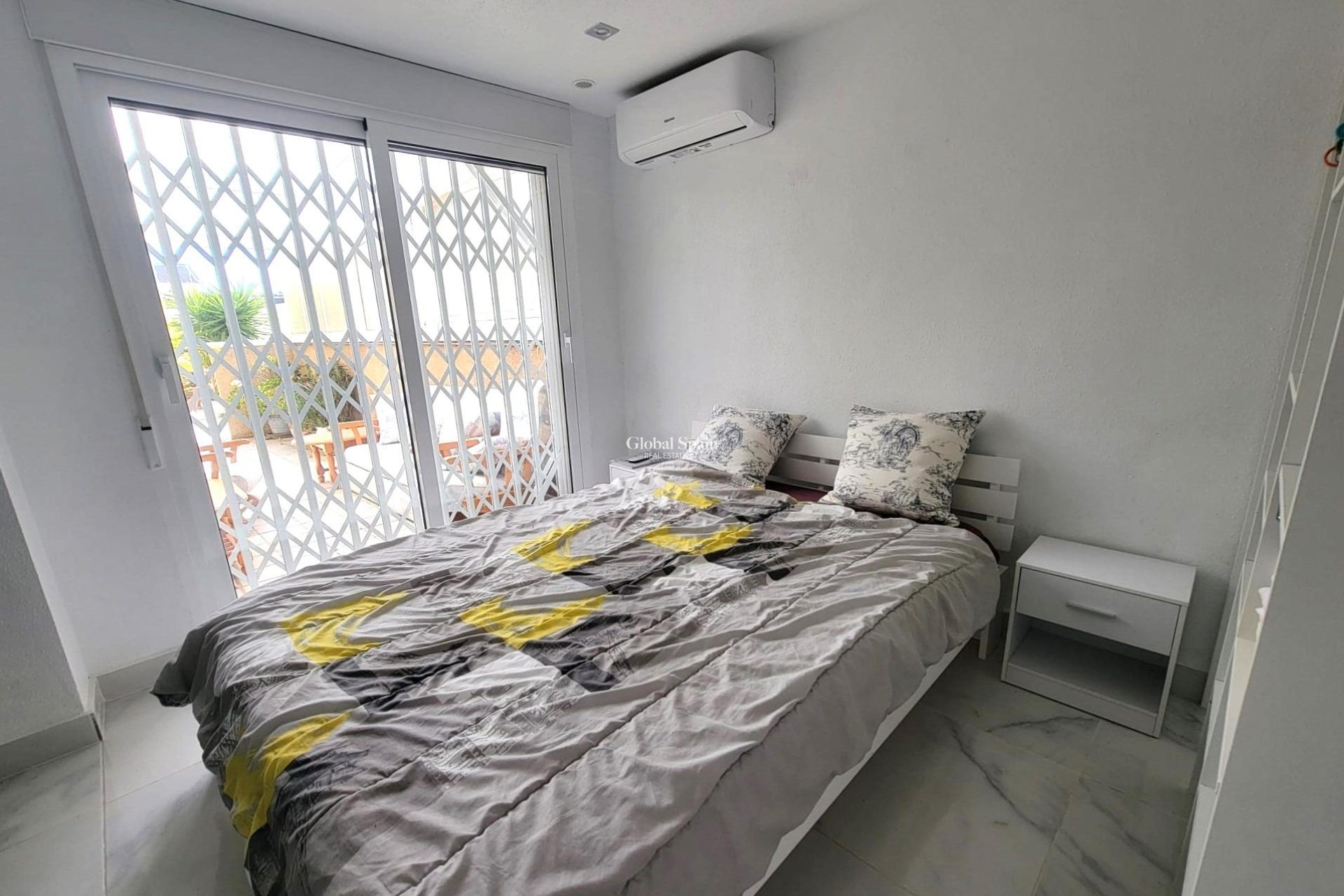 Resale - HOUSE -
PILAR DE LA HORADADA - Torre de la Horadada