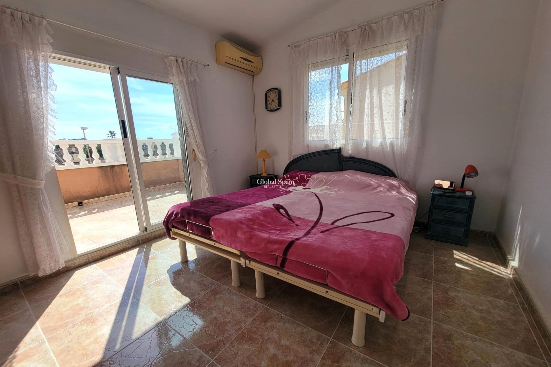 Resale - HOUSE -
PILAR DE LA HORADADA - Torre de la Horadada