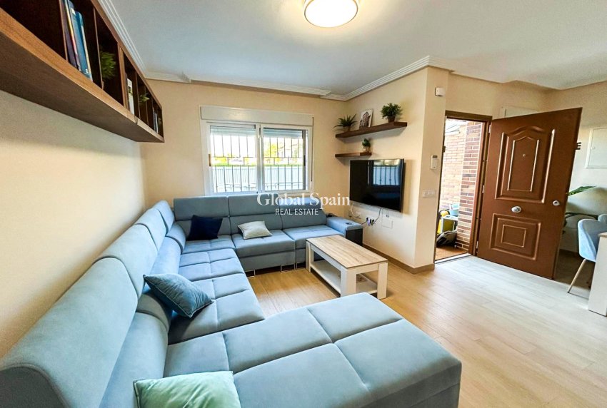 Resale - HOUSE -
PILAR DE LA HORADADA - Torre de la Horadada