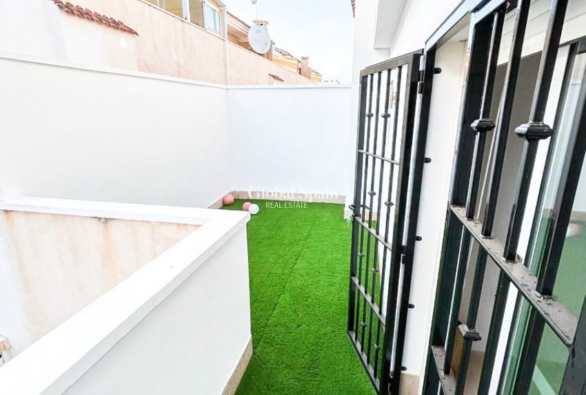 Resale - HOUSE -
PILAR DE LA HORADADA - Torre de la Horadada