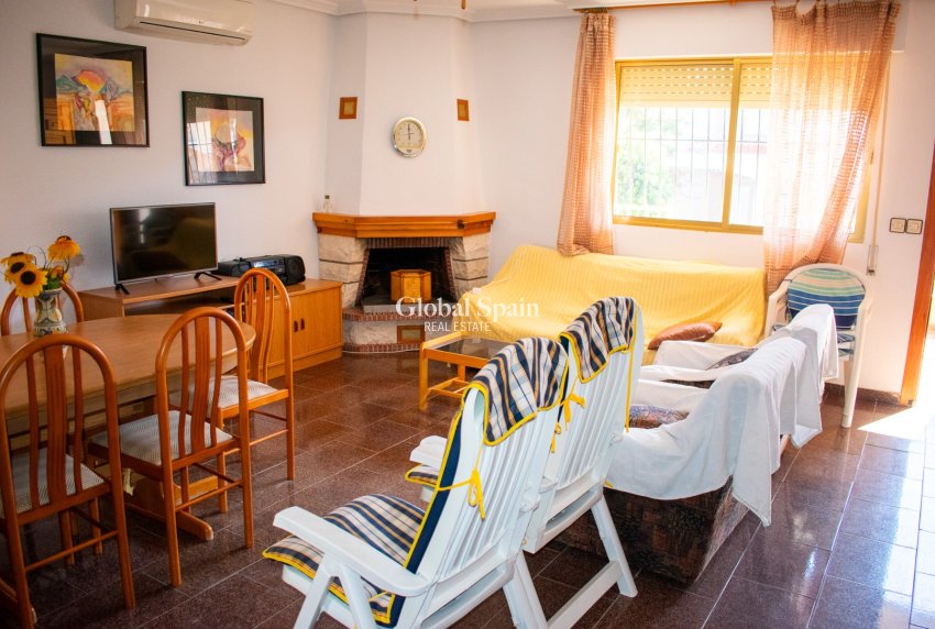 Resale - HOUSE -
PILAR DE LA HORADADA - Torre de la Horadada