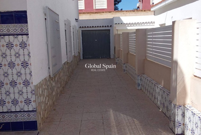 Resale - HOUSE -
PILAR DE LA HORADADA - Torre de la Horadada