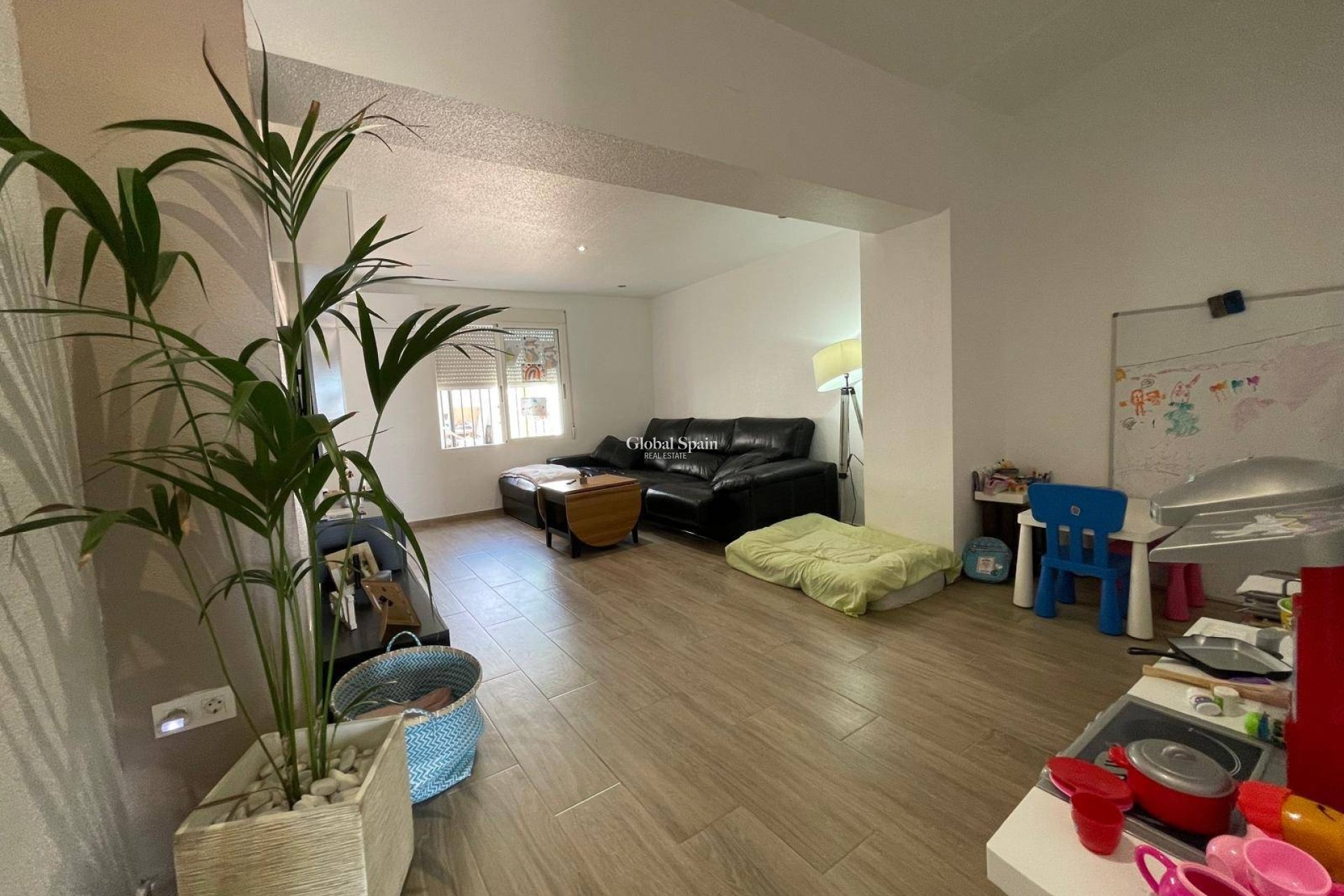 Resale - HOUSE -
PILAR DE LA HORADADA - Zona Pueblo