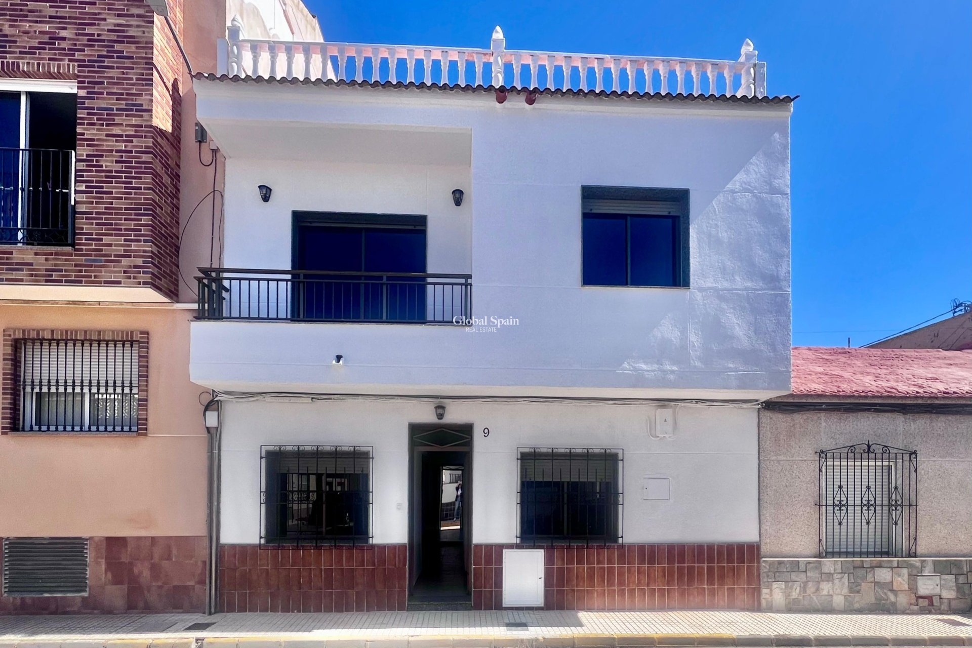 Resale - HOUSE -
PILAR DE LA HORADADA - Zona Pueblo