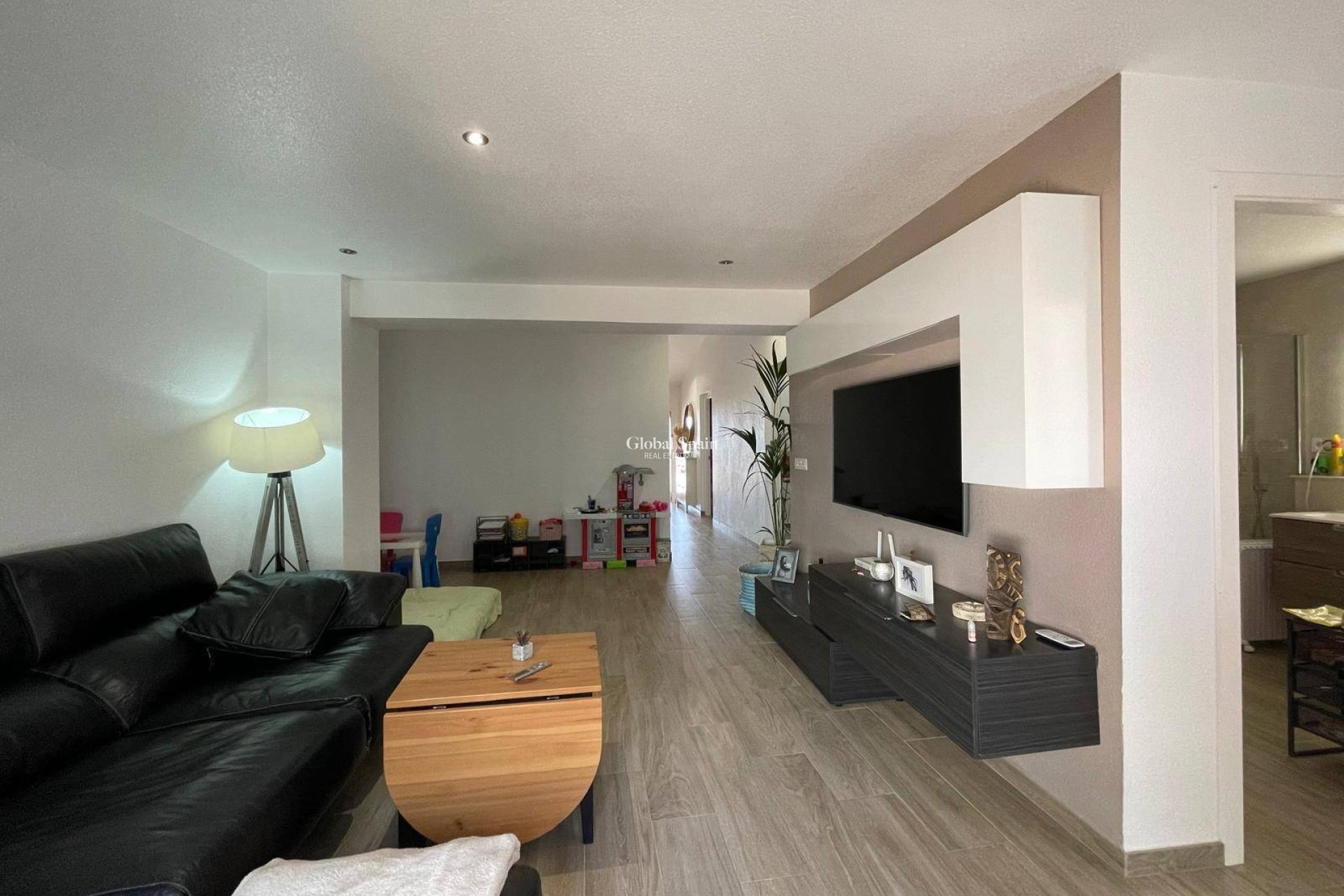 Resale - HOUSE -
PILAR DE LA HORADADA - Zona Pueblo