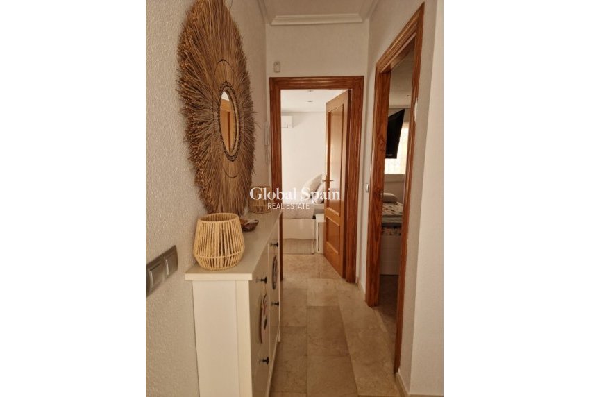 Resale - HOUSE -
PLAYA FLAMENCA - Costa Blanca