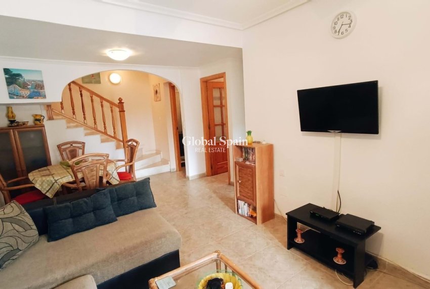 Resale - HOUSE -
PLAYA FLAMENCA - Costa Blanca