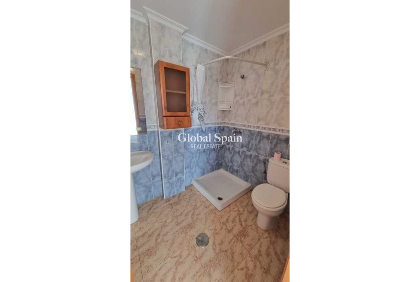 Resale - HOUSE -
PLAYA FLAMENCA - Costa Blanca