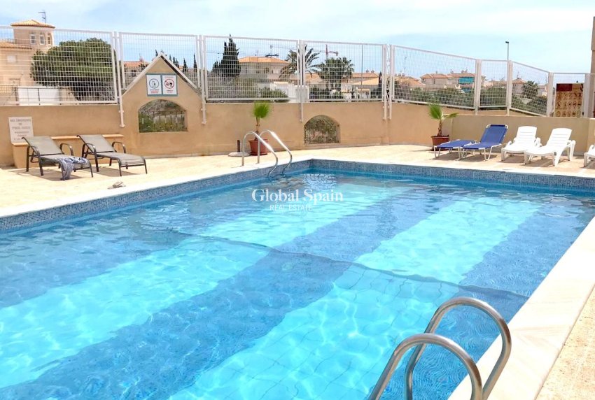 Resale - HOUSE -
PLAYA FLAMENCA - Costa Blanca