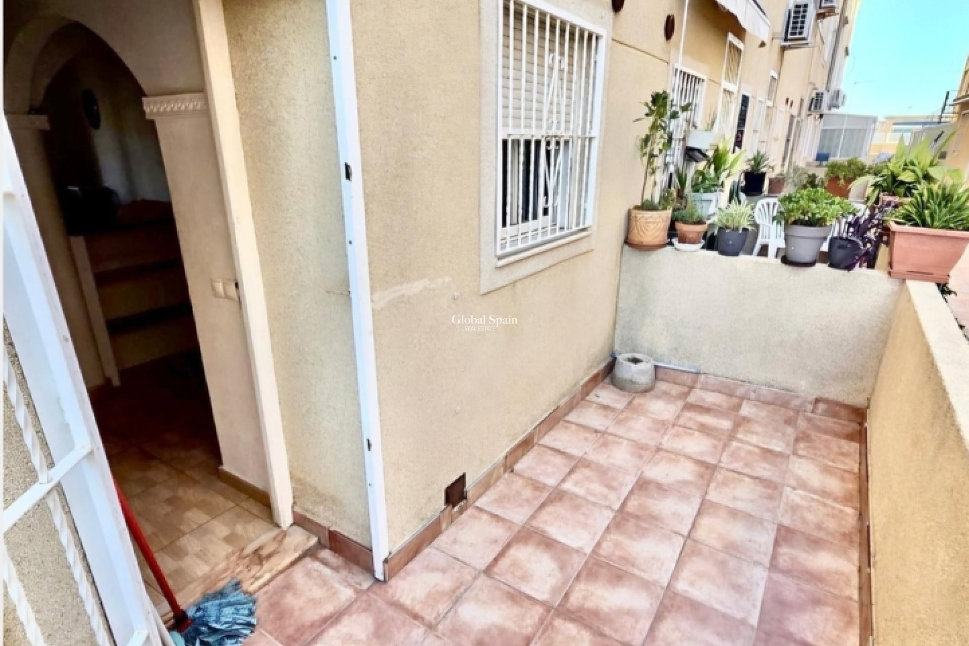 Resale - HOUSE -
PLAYA FLAMENCA - Costa Blanca