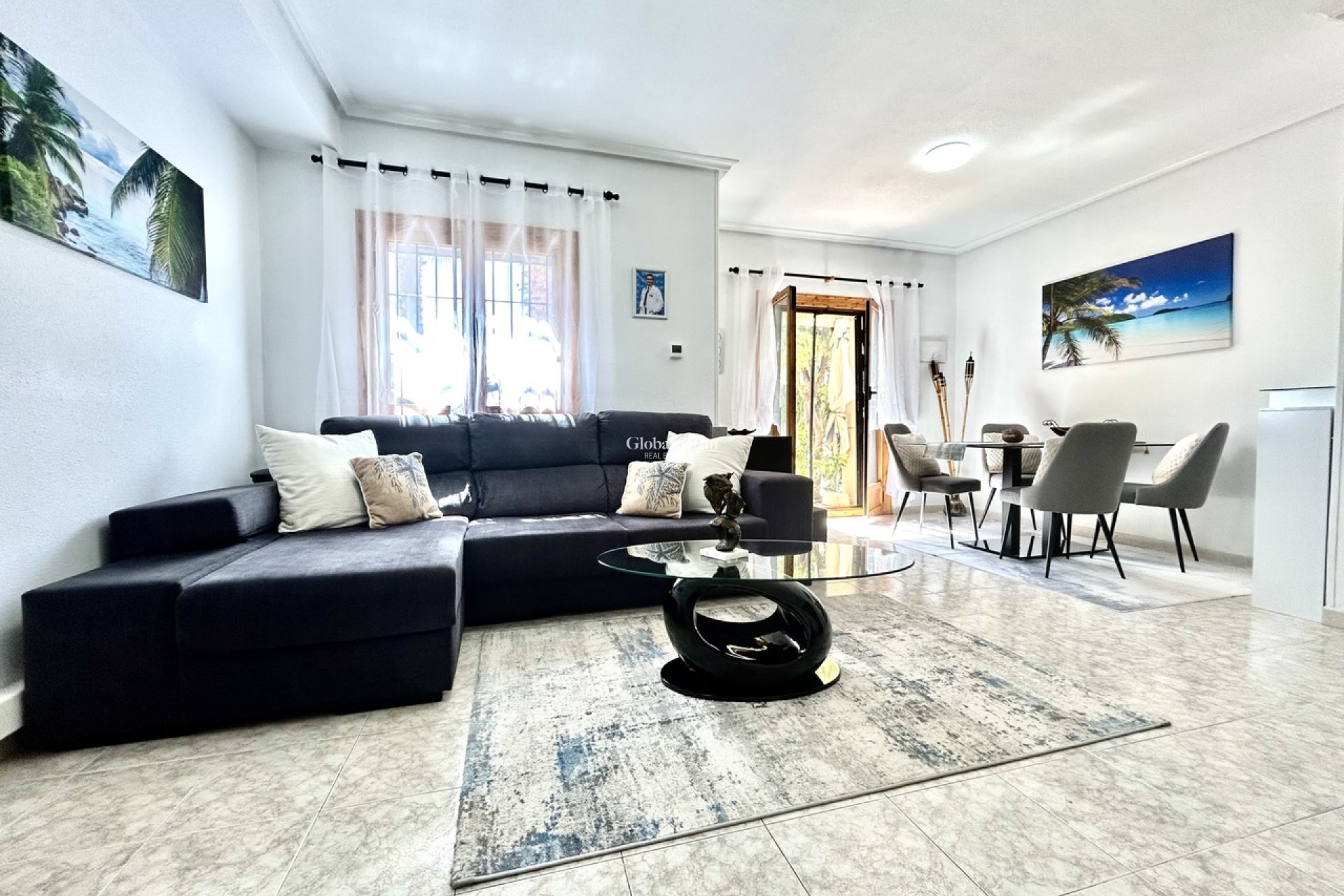 Resale - HOUSE -
PLAYA FLAMENCA - Costa Blanca