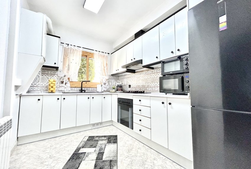 Resale - HOUSE -
PLAYA FLAMENCA - Costa Blanca